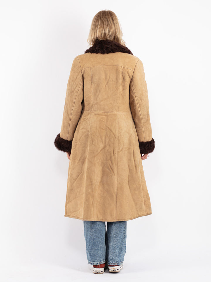 Vintage 70's Women Sheepskin Coat in Beige