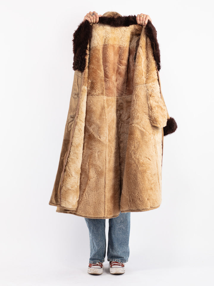 Vintage 70's Women Sheepskin Coat in Beige