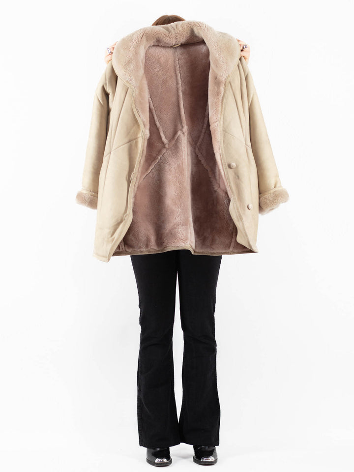 Vintage 70's Women Sheepskin Coat in BeigeV9785