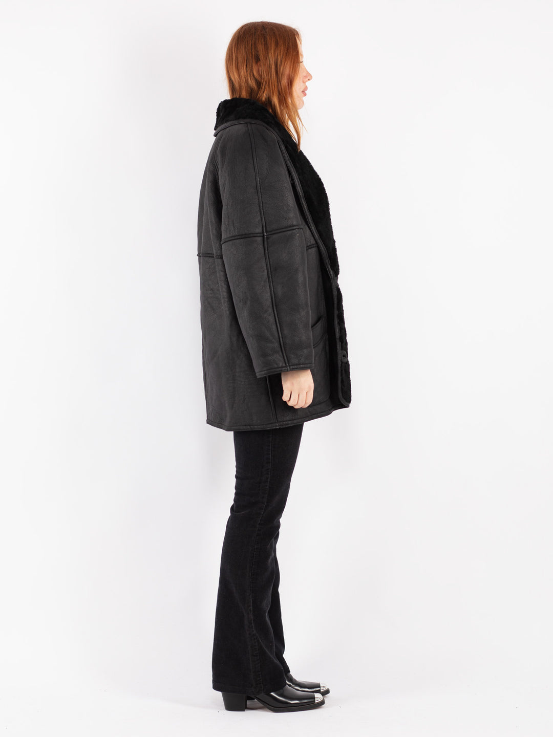 Vintage Women Sheepskin Shearling Coat in Black