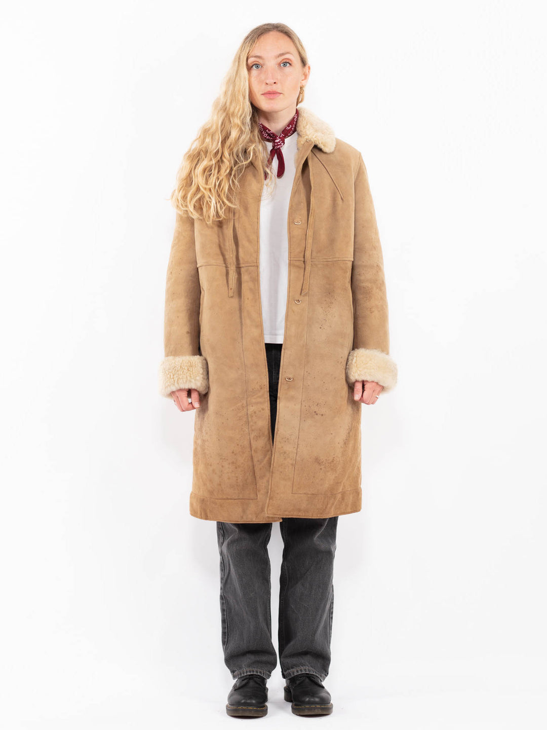 Vintage 70's Women Sheepskin Coat in BeigeA0634