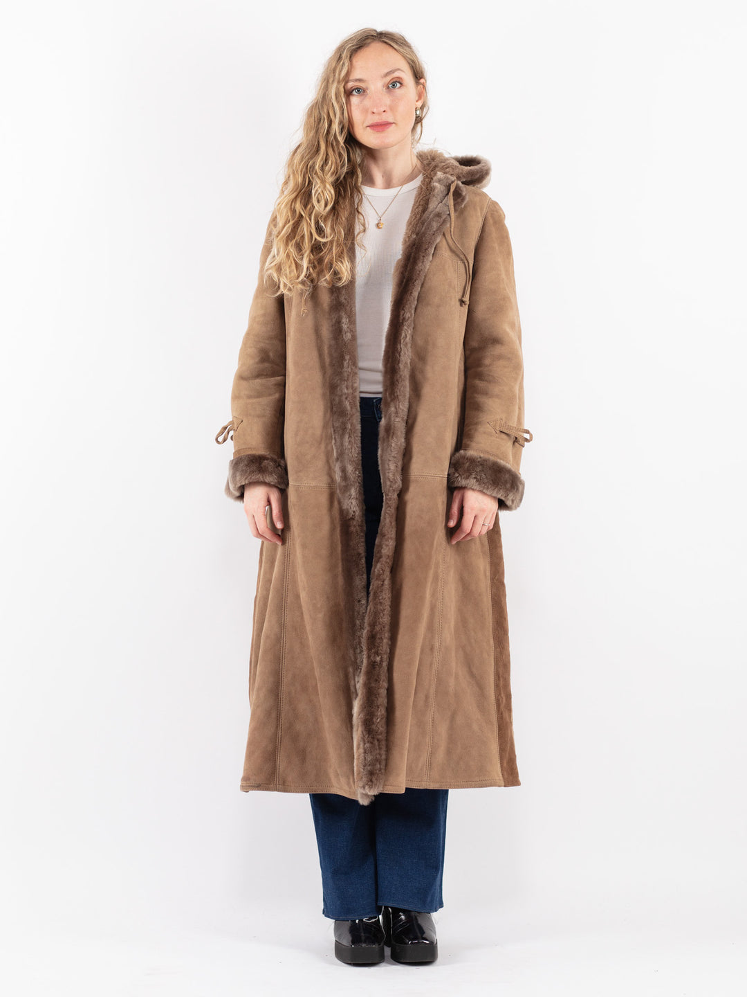 Vintage 70's Women Sheepskin Coat in Beige