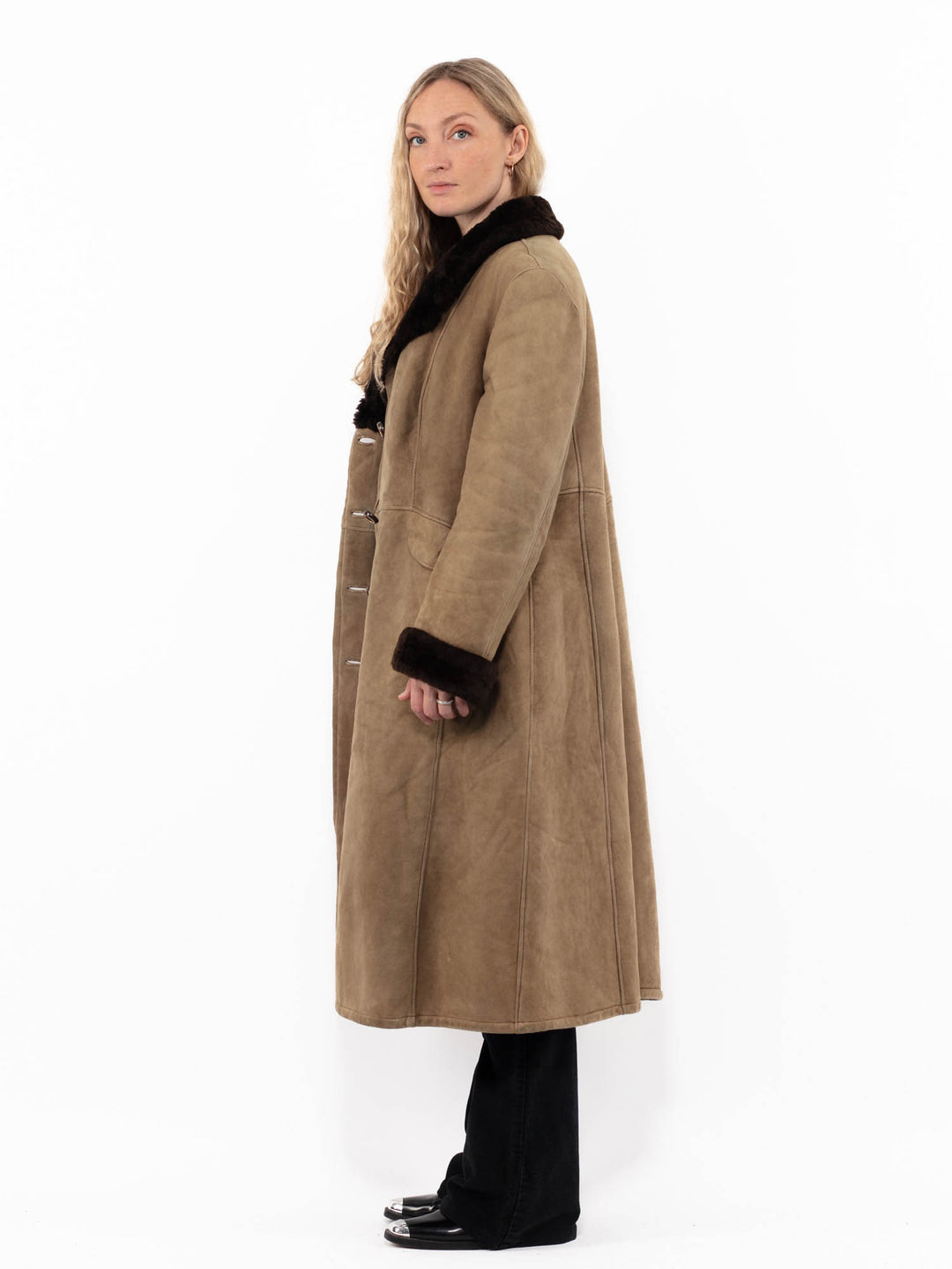 Vintage 70's Women Sheepskin Coat in BeigeA0918