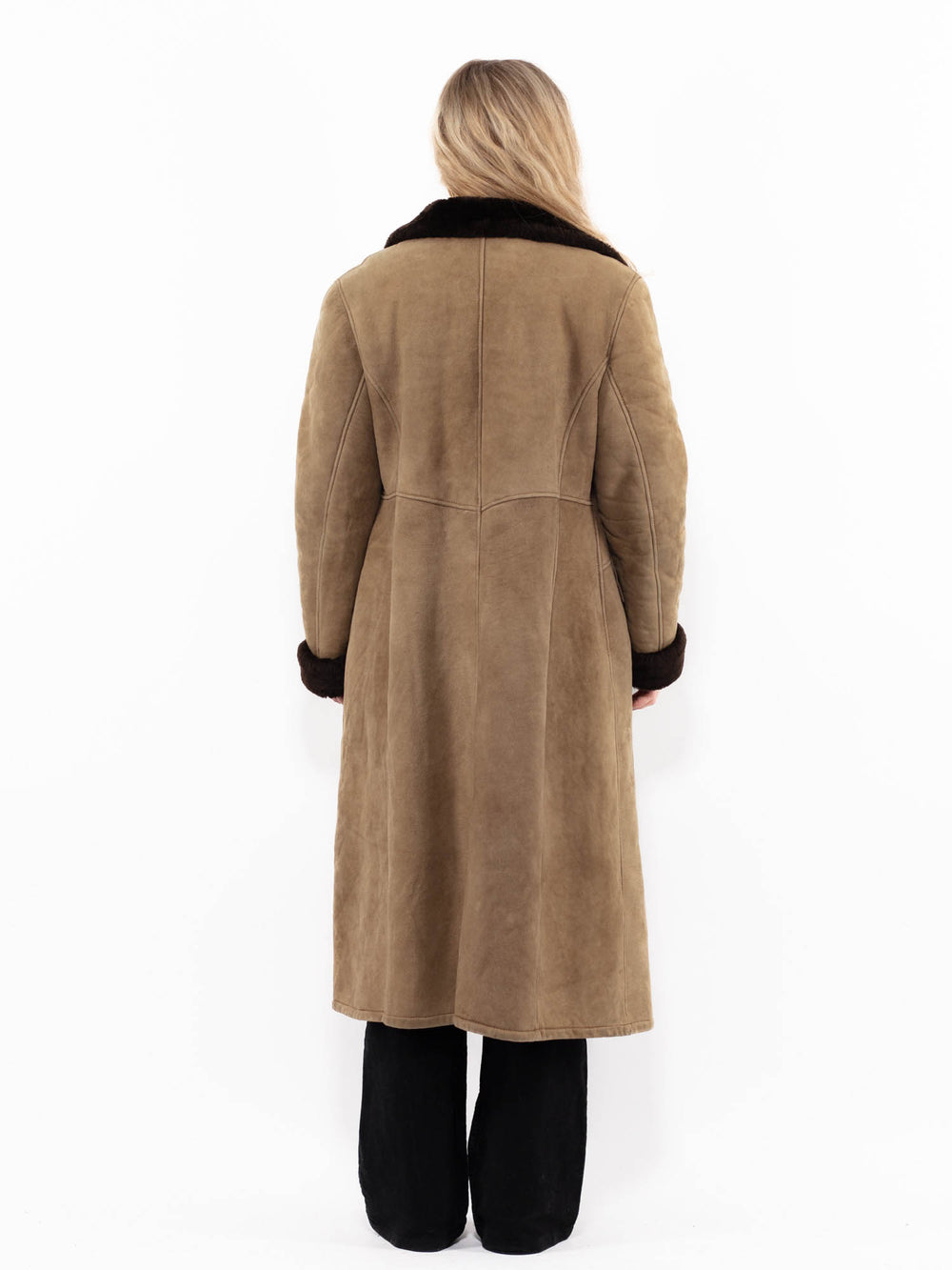 Vintage 70's Women Sheepskin Coat in BeigeA0918
