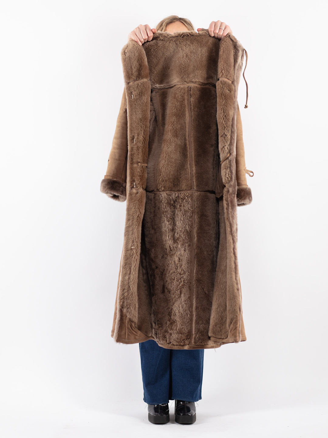 Vintage 70's Women Sheepskin Coat in Beige