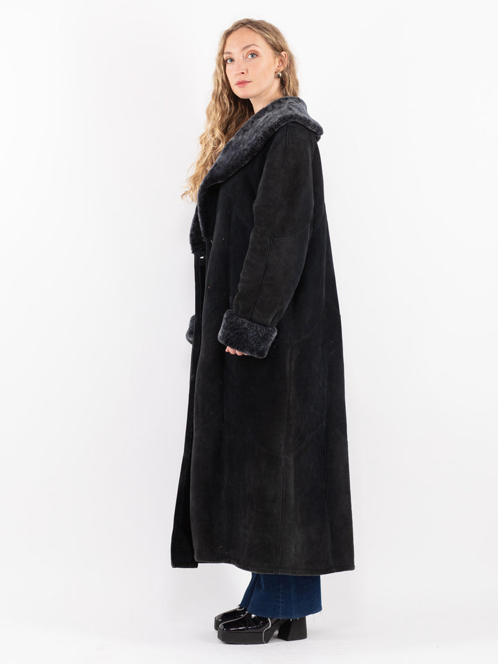 Vintage 70's Women Sheepskin Coat in Black