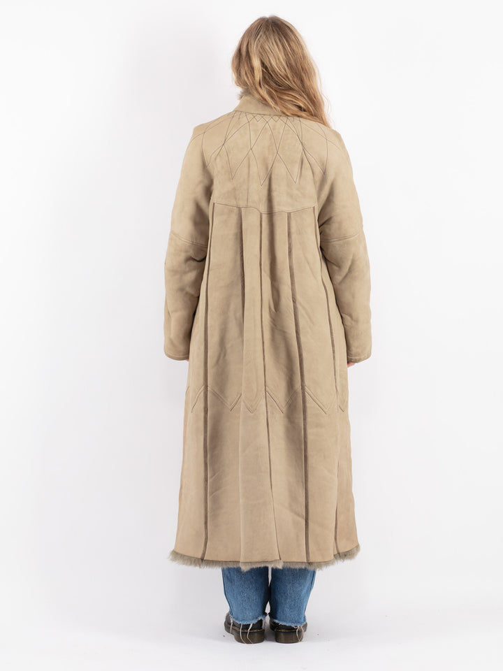 Vintage 70's Women Sheepskin Coat in Beige
