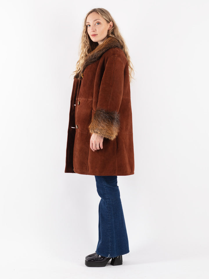 Vintage 70's Women Sheepskin Coat in Brown