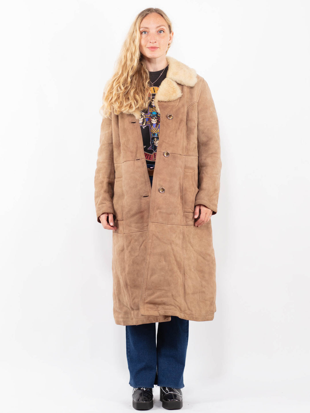 Vintage 70's Women Sheepskin Coat in BeigeA0395