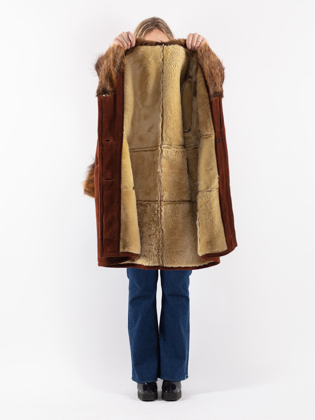 Vintage 70's Women Sheepskin Coat in Brown