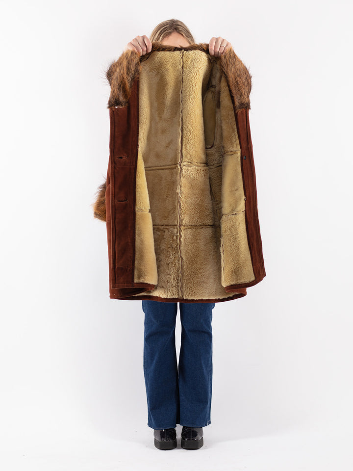 Vintage 70's Women Sheepskin Coat in Brown