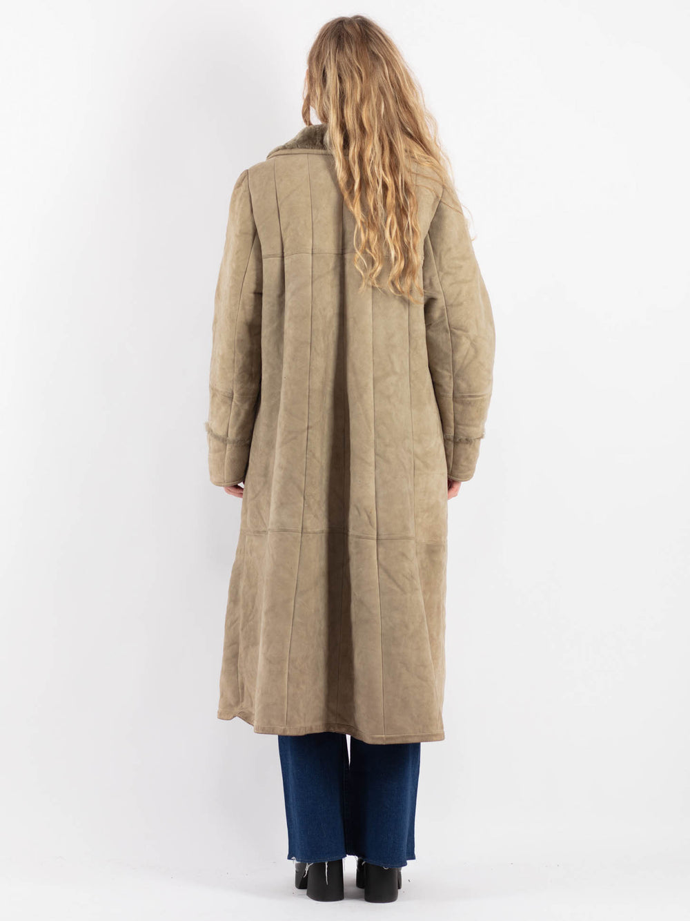 Vintage 70's Women Sheepskin Coat in BeigeV9159