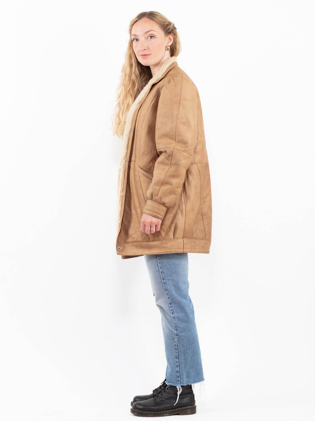 Vintage 70's Women Sheepskin Coat in BeigeA0294