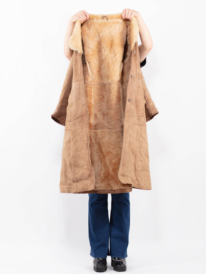 Vintage 70's Women Sheepskin Coat in BeigeA0395
