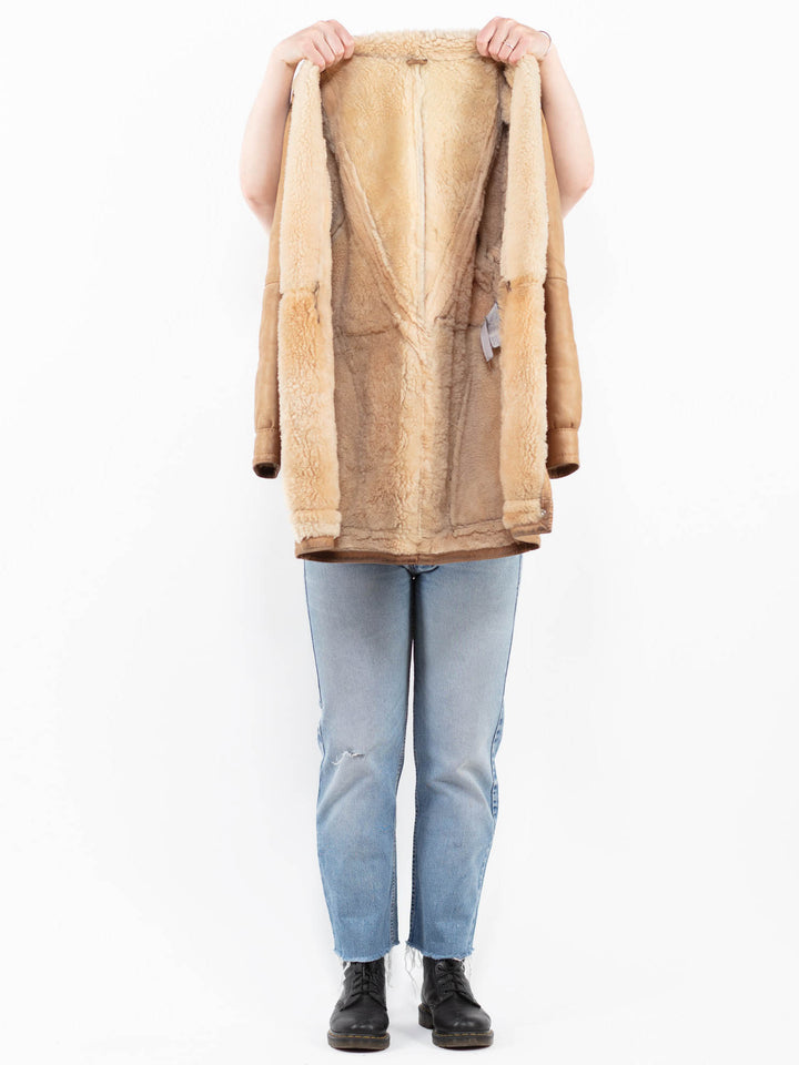 Vintage 70's Women Sheepskin Coat in BeigeA0294