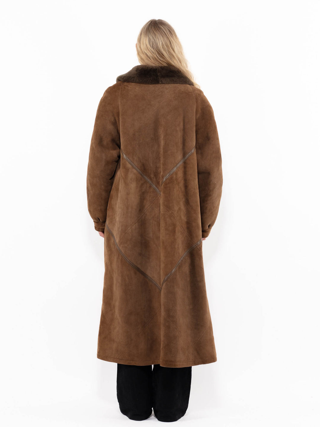 Vintage 70's Women Sheepskin Coat in BrownA0922