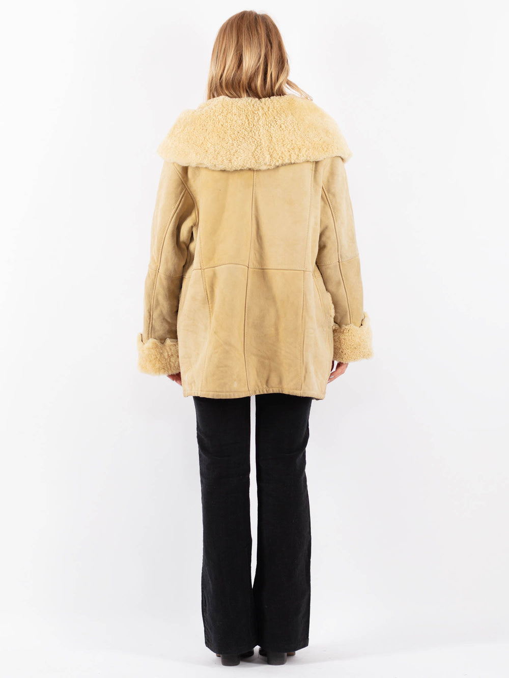 Vintage 70's Women Sheepskin Coat in BeigeV9672