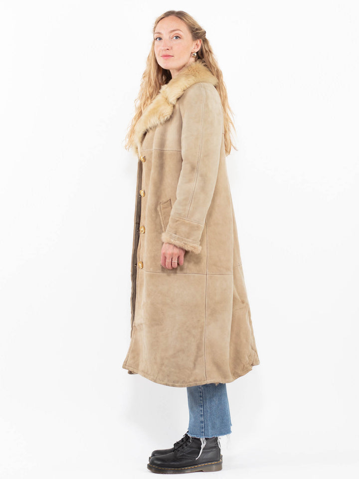 Vintage 70's Women Sheepskin Coat in BeigeA0303