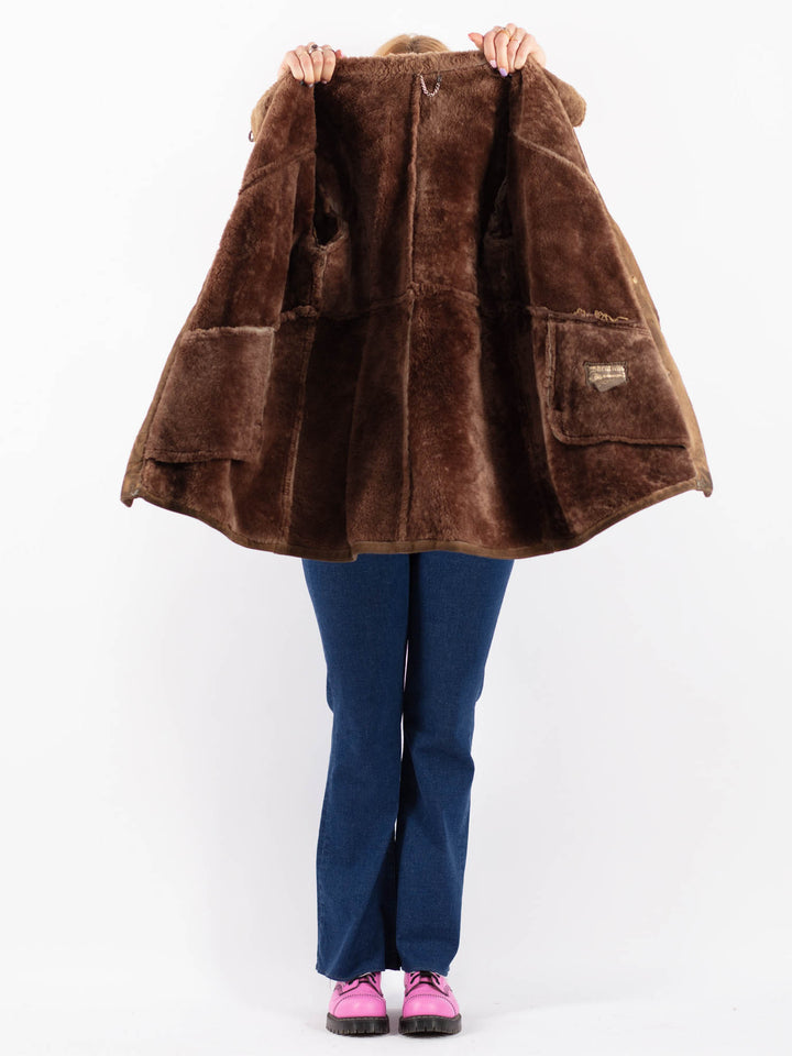 Vintage 70's Women Sheepskin Coat in BrownV9570