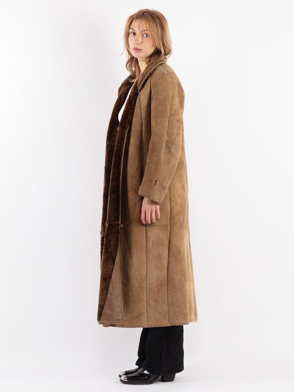 Vintage 70's Women Sheepskin Coat in Beige