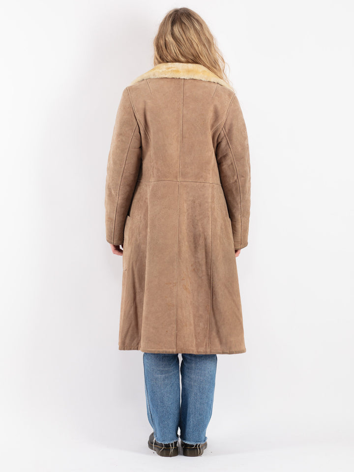 Vintage 70's Women Sheepskin Coat in Beige