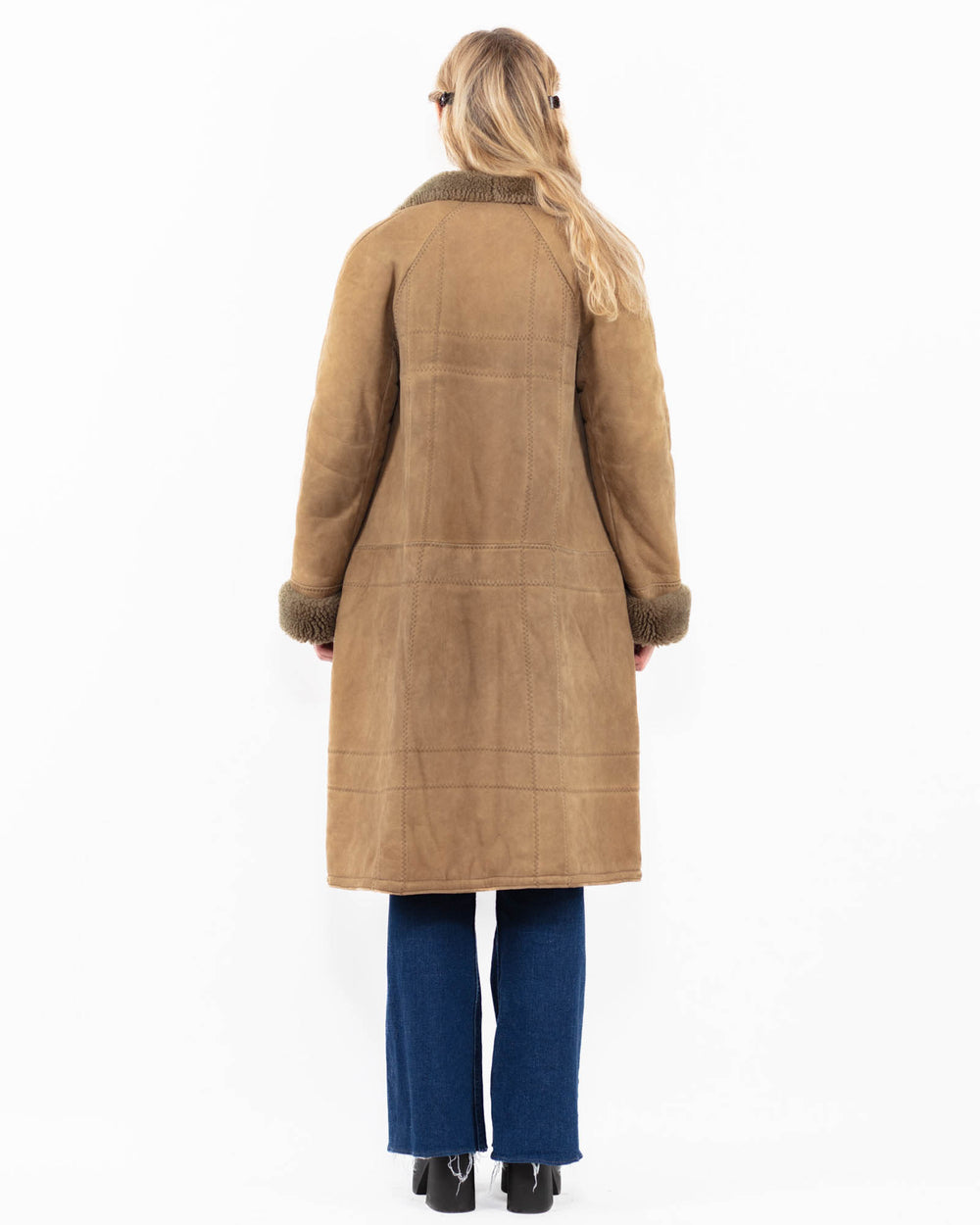Vintage 70's Women Sheepskin Coat in BeigeA0003