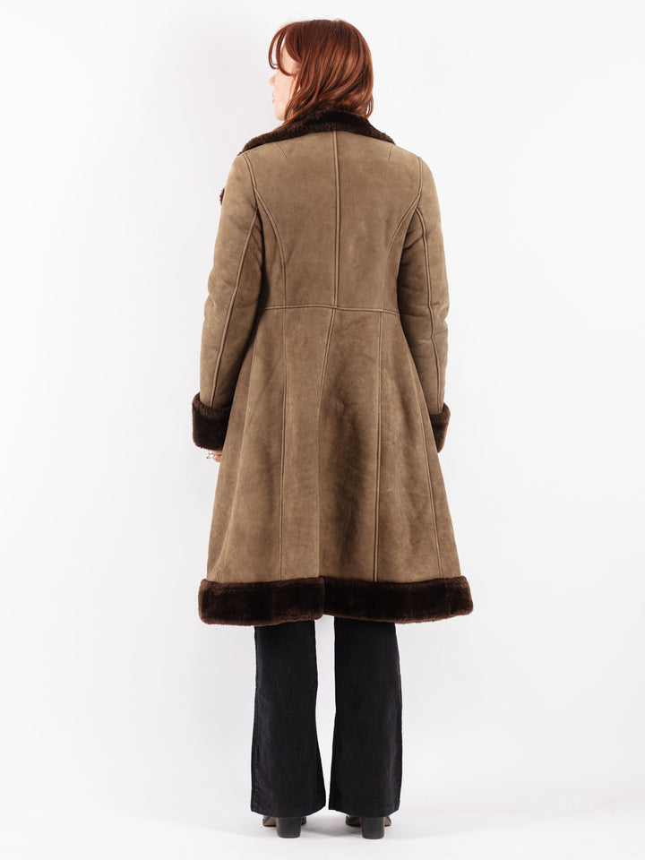Vintage 70's Women Sheepskin Coat in Beige