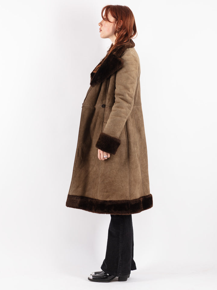 Vintage 70's Women Sheepskin Coat in Beige