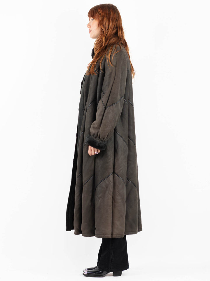 Vintage 70's Women Sheepskin Coat in GrayV9807