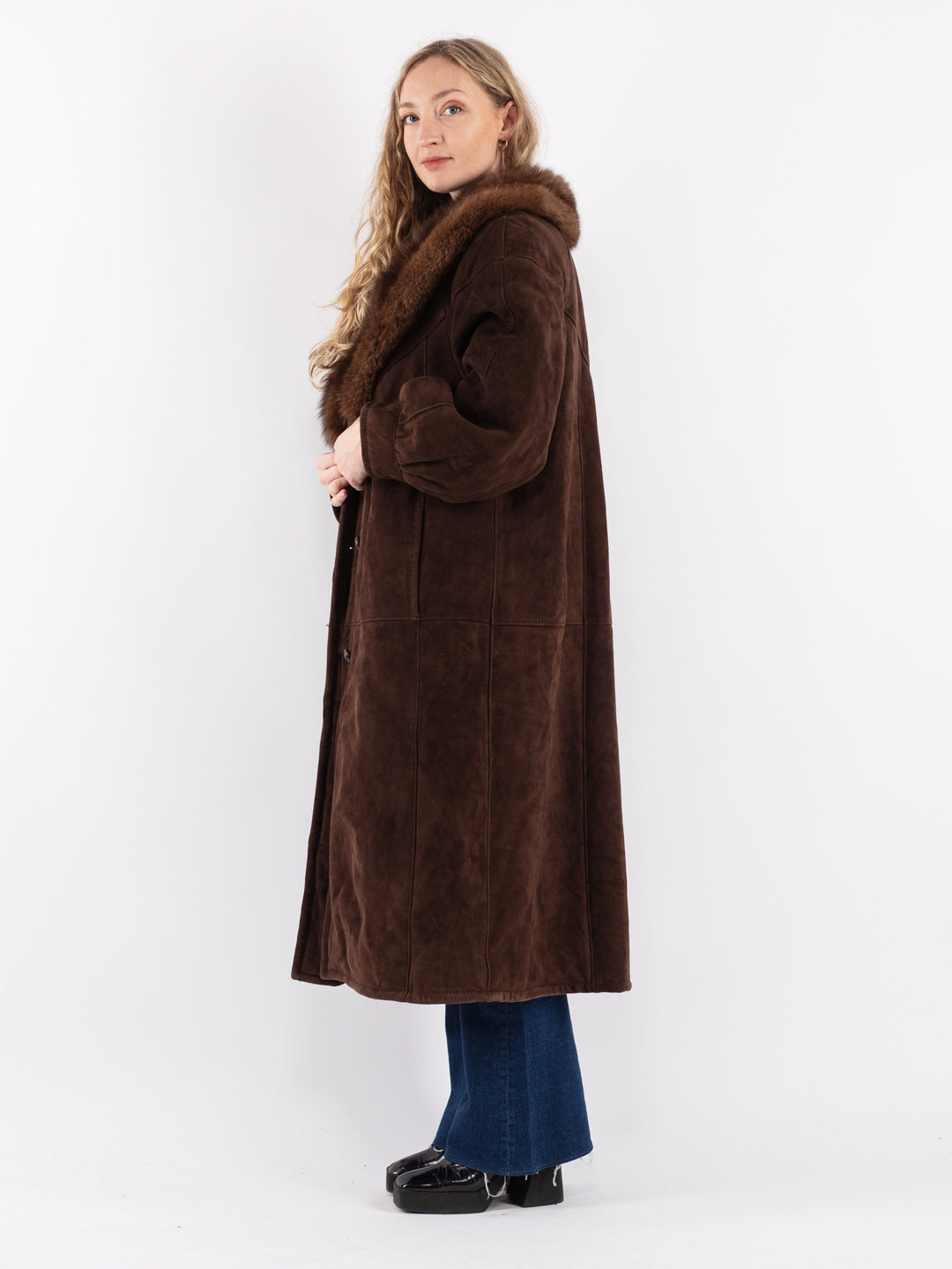 Vintage 70's Women Sheepskin Coat in Brown