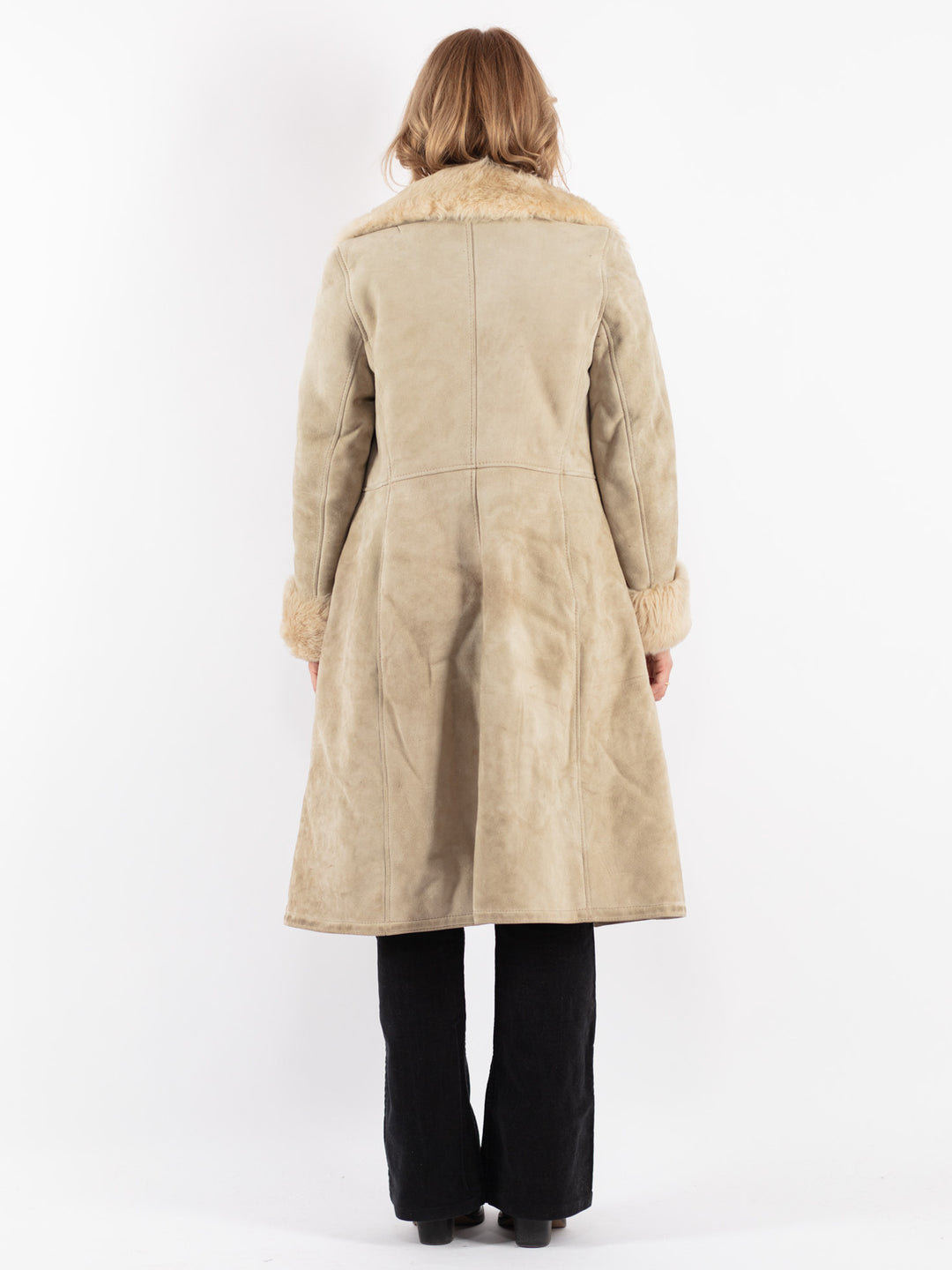 Vintage 70's Women Sheepskin Coat in Beige