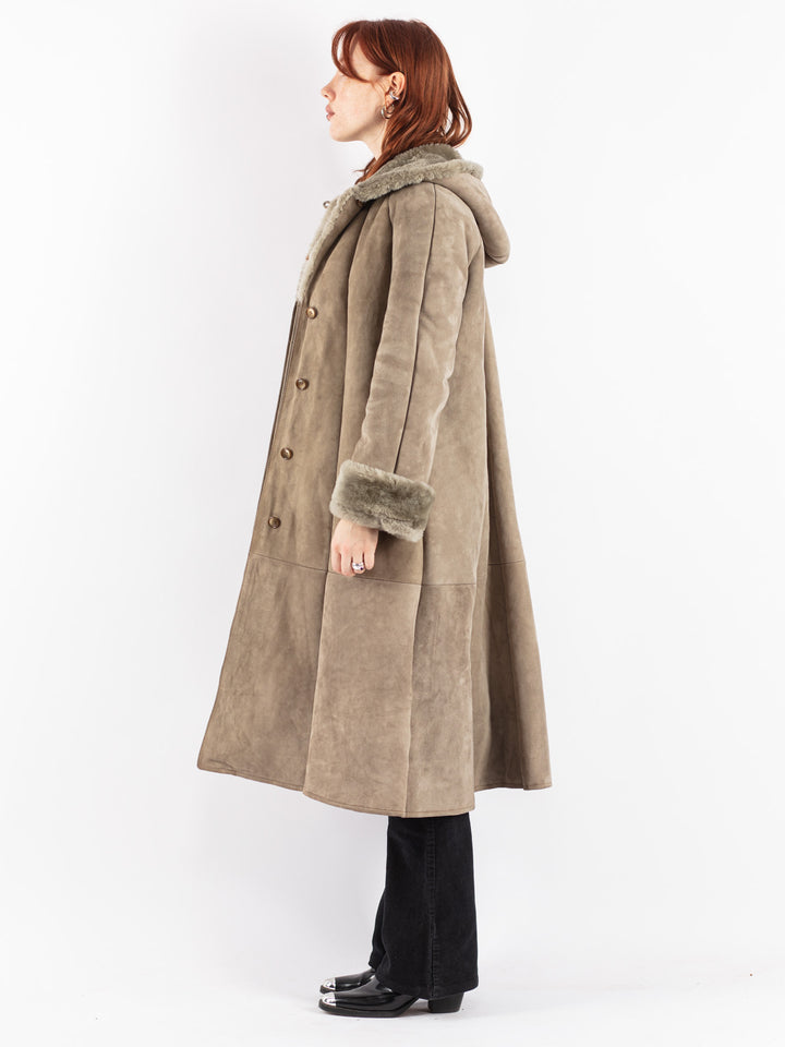 Vintage 70's Women Sheepskin Coat in Beige