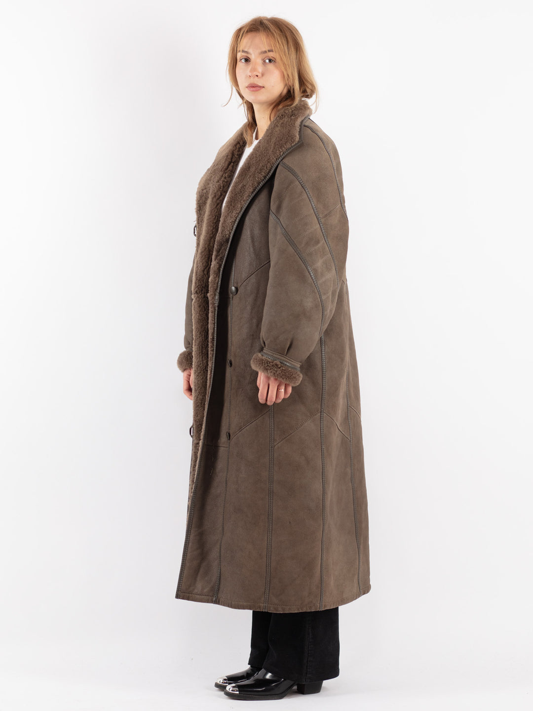 Vintage 70's Women Sheepskin Coat in Brown
