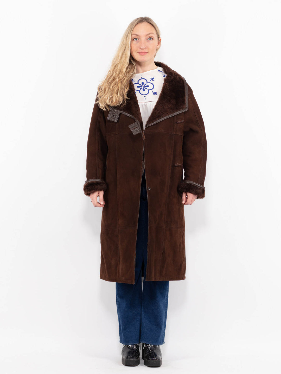 Vintage 70's Women Sheepskin Coat in BrownA1046