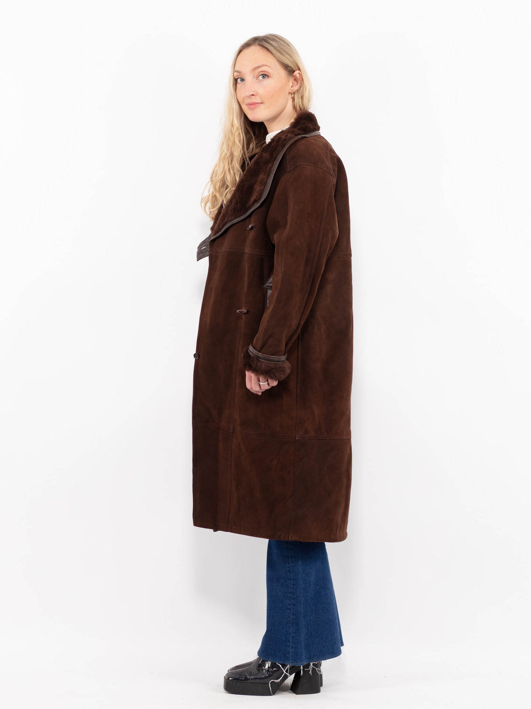 Vintage 70's Women Sheepskin Coat in BrownA1046
