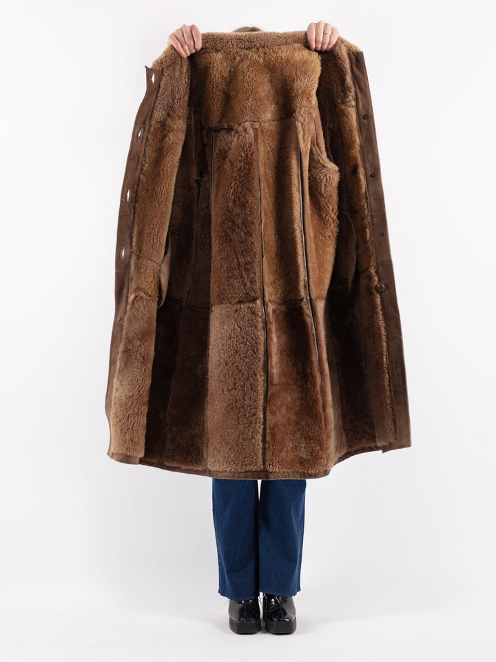 Vintage 70's Women Sheepskin Coat in Beige