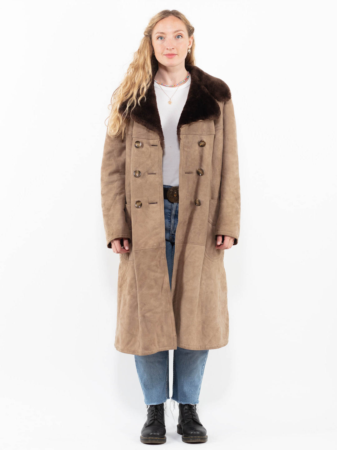 Vintage 70's Women Sheepskin Coat in BeigeA0317