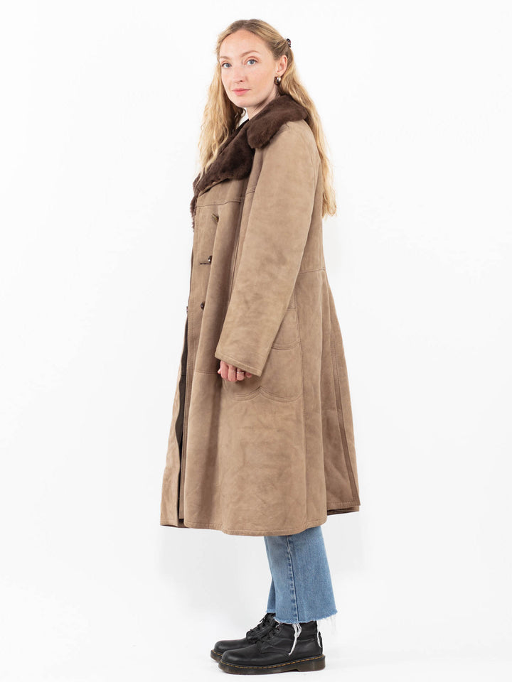 Vintage 70's Women Sheepskin Coat in BeigeA0317