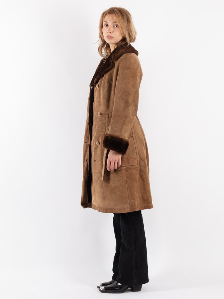 Vintage 70's Women Sheepskin Coat in Beige