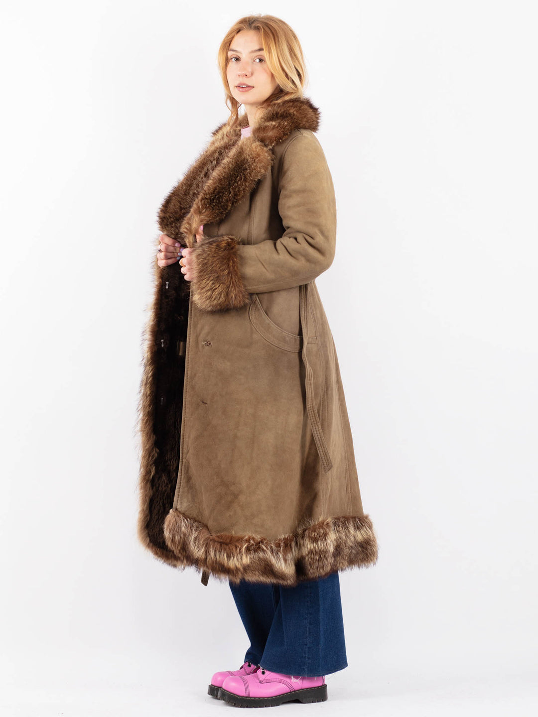 Vintage 70's Women Sheepskin Coat in BeigeV9578