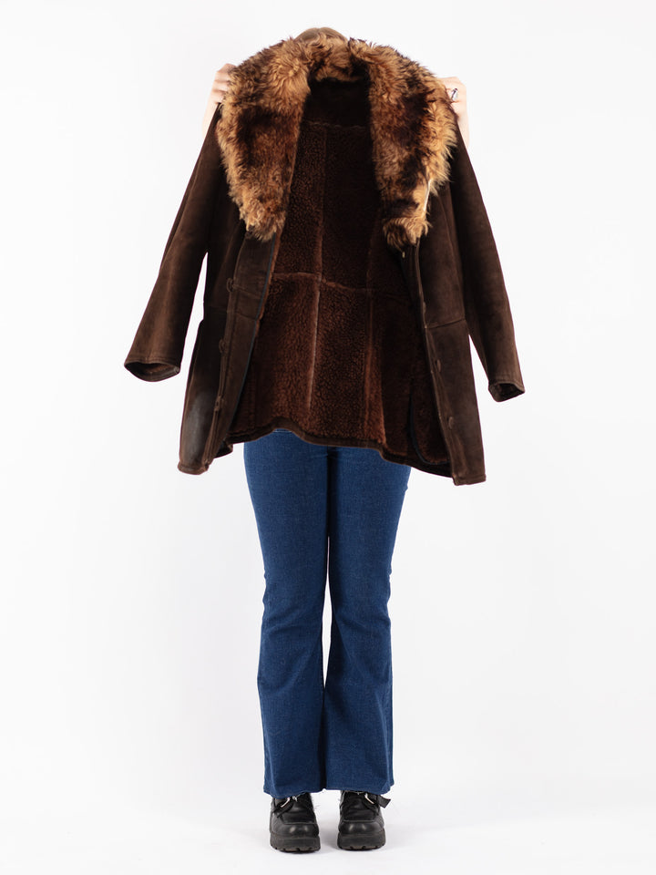 Vintage 70's Women Sheepskin Coat in Brown