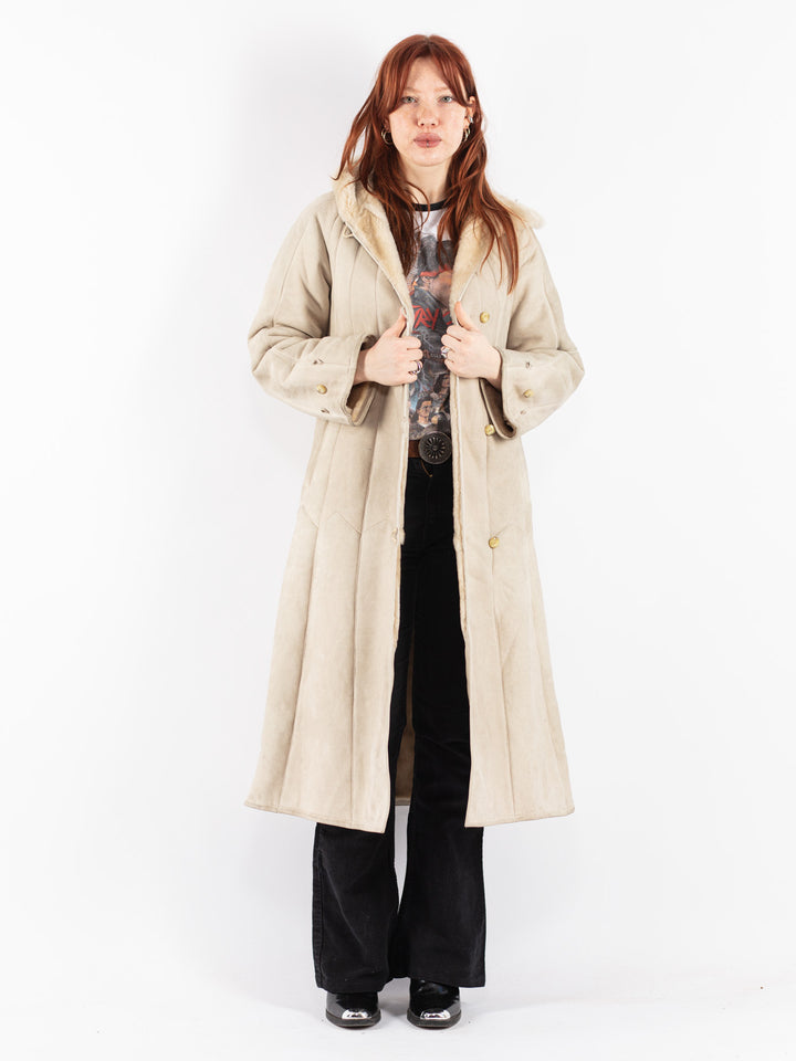 Vintage 70's Women Sheepskin Coat in Beige