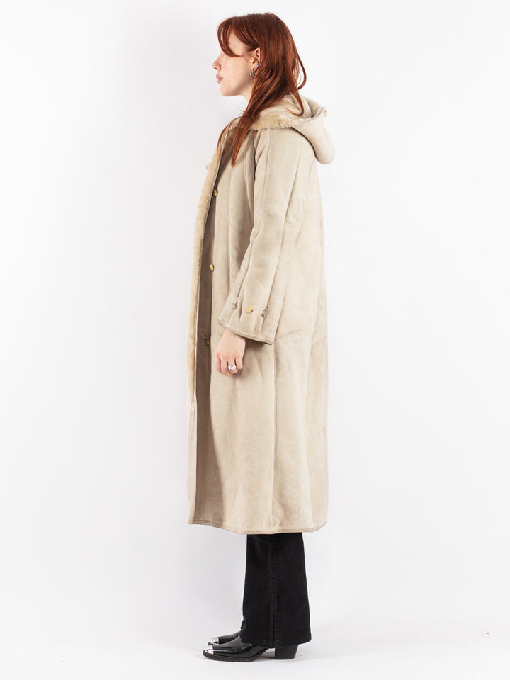 Vintage 70's Women Sheepskin Coat in Beige
