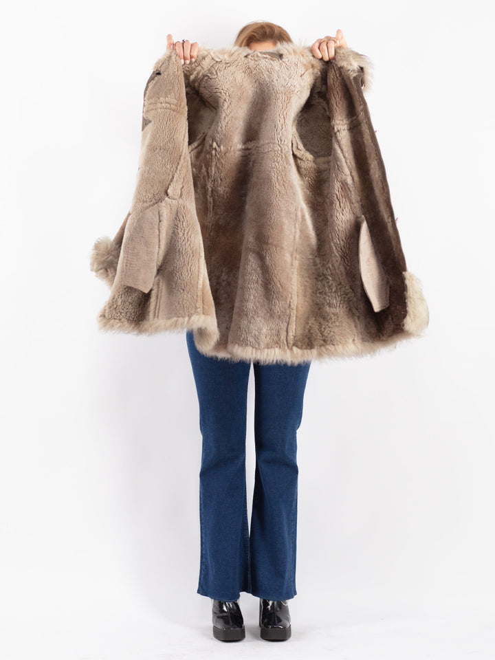 Vintage 70's Women Sheepskin Coat in Beige