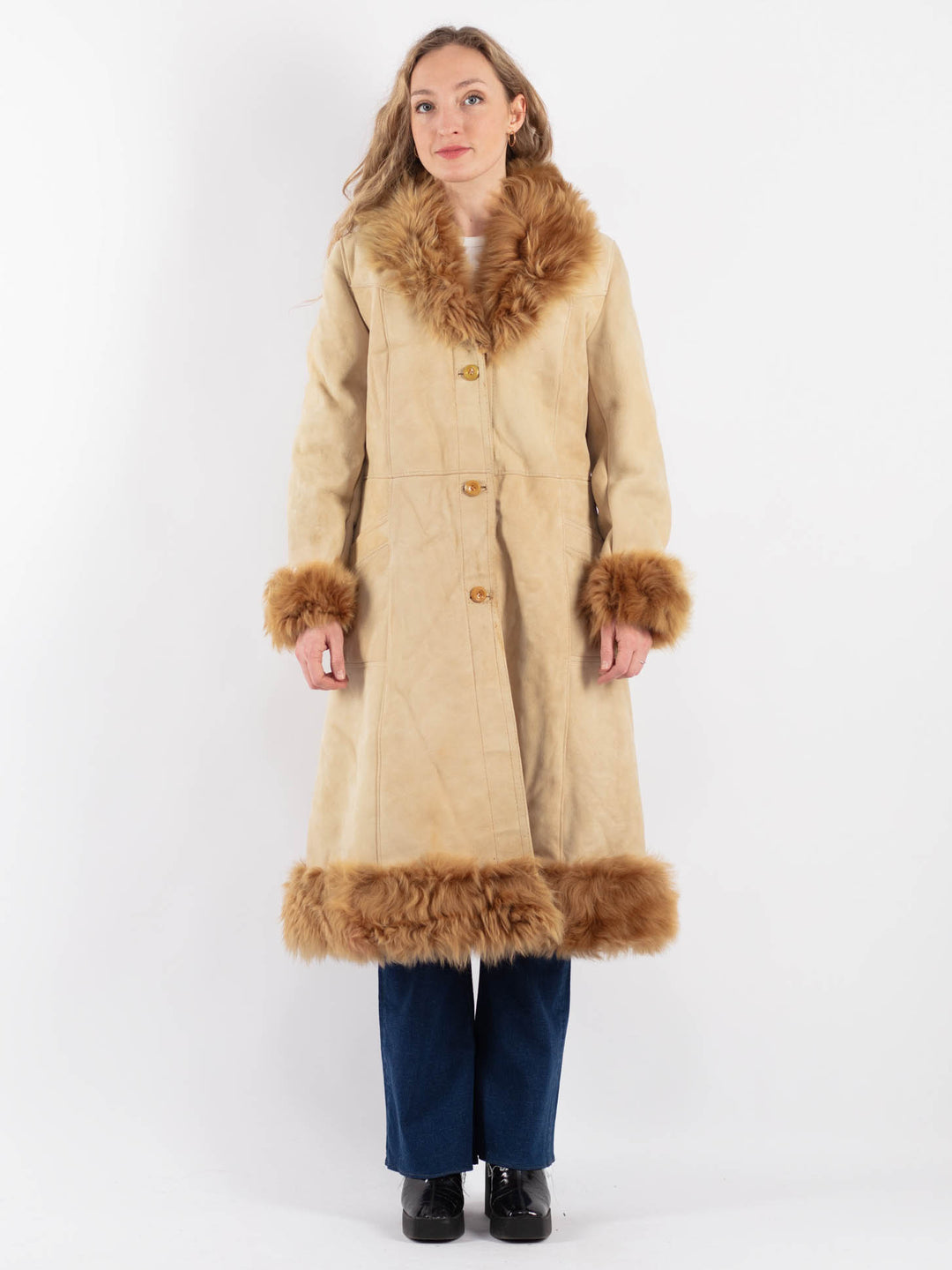 Vintage 70's Women Sheepskin Coat in BeigeV9173