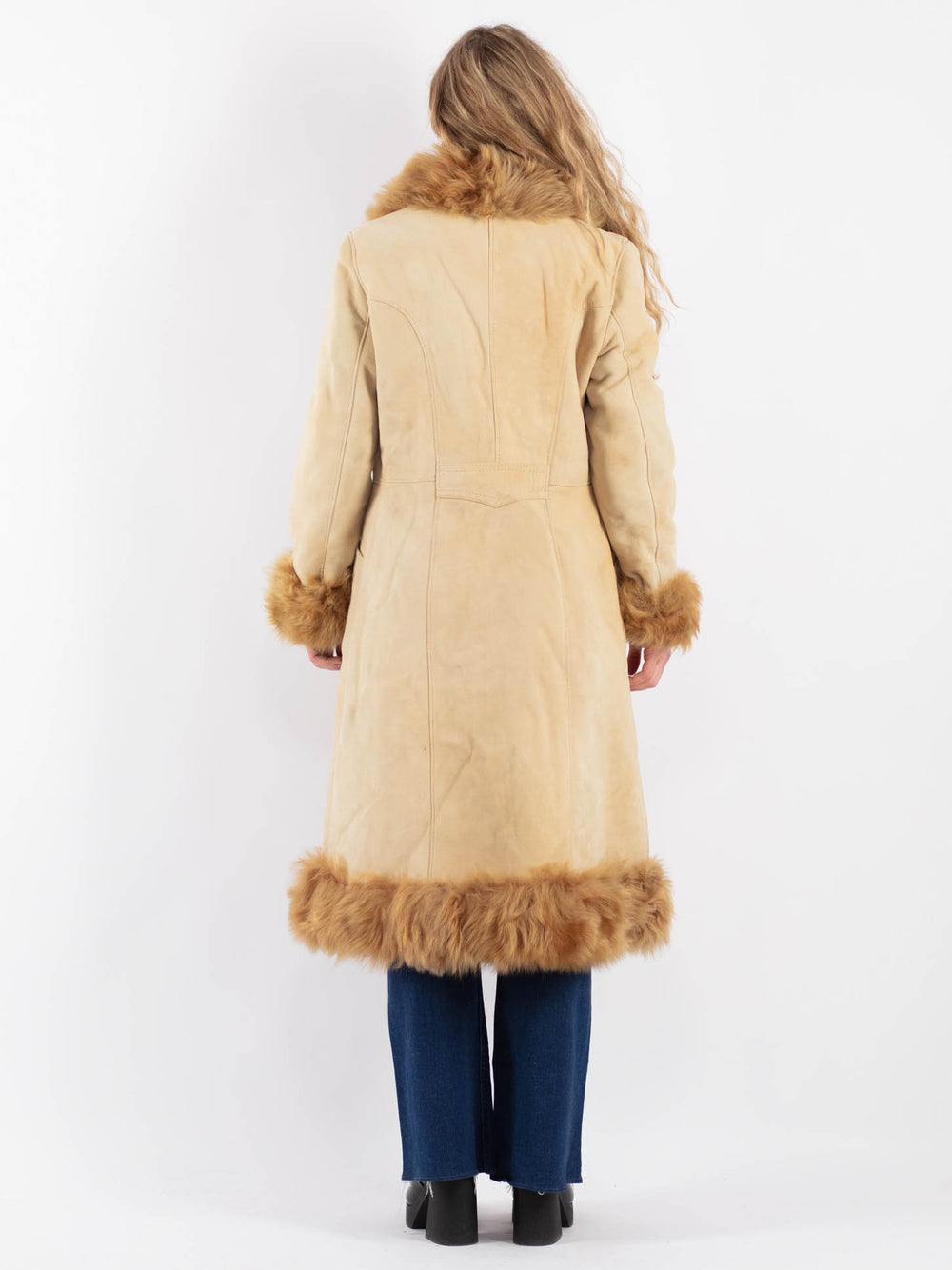 Vintage 70's Women Sheepskin Coat in BeigeV9173