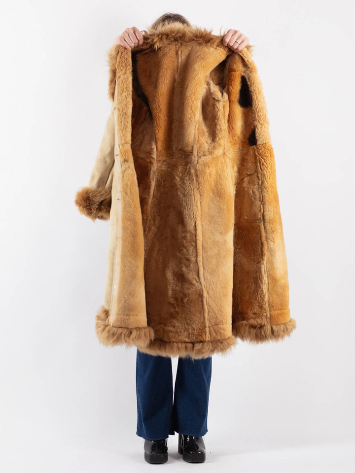 Vintage 70's Women Sheepskin Coat in BeigeV9173