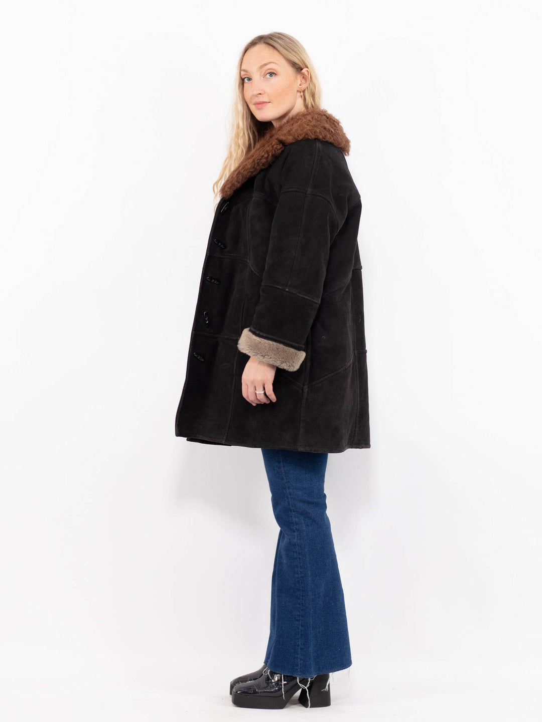 Vintage 70's Women Sheepskin Coat in BlackA1053