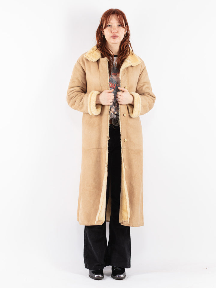 Vintage 70's Women Sheepskin Coat in Beige
