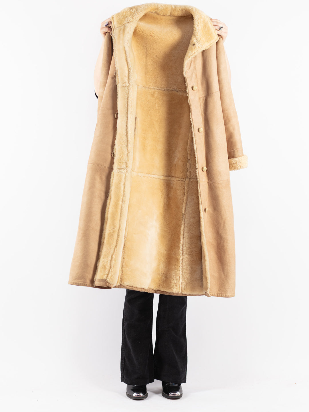 Vintage 70's Women Sheepskin Coat in Beige